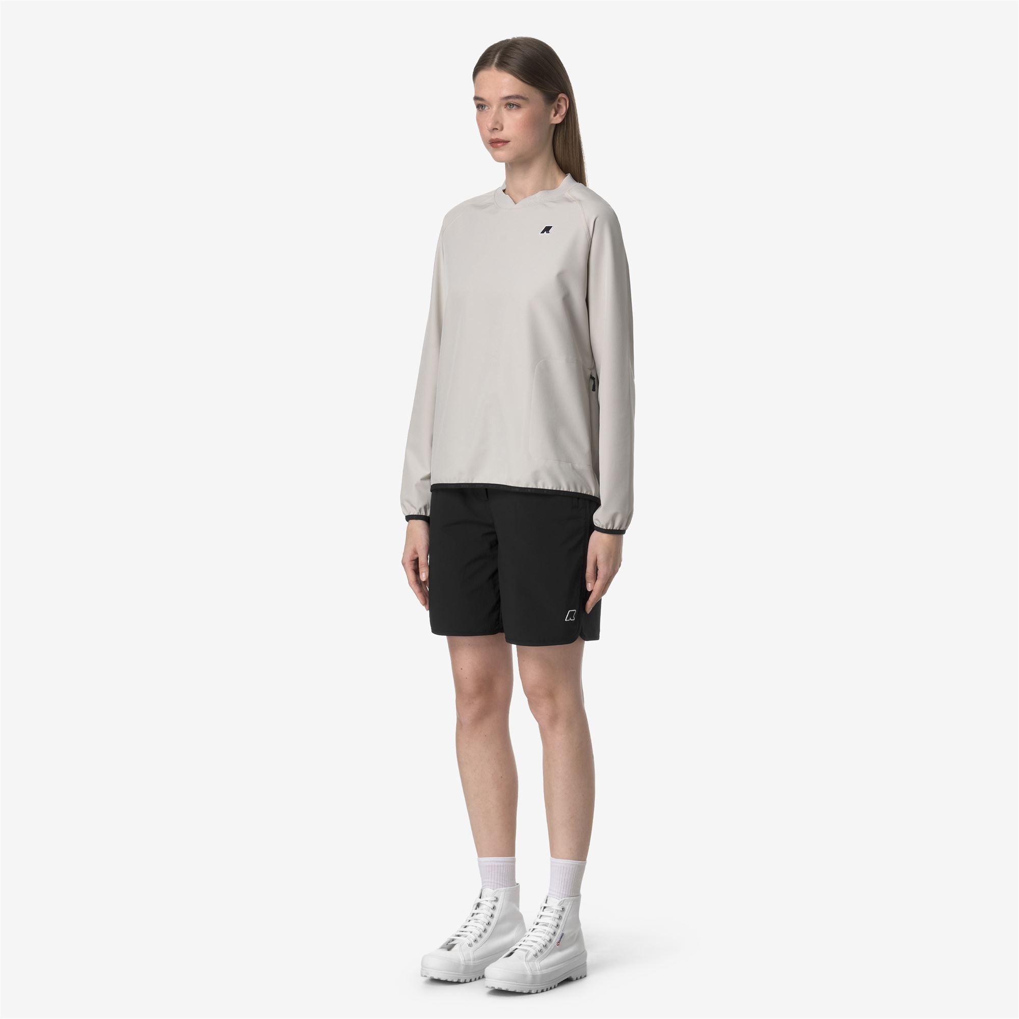 Shorts_WOMAN_HIKY_Sport Shorts_Black Pure - Commercial 5