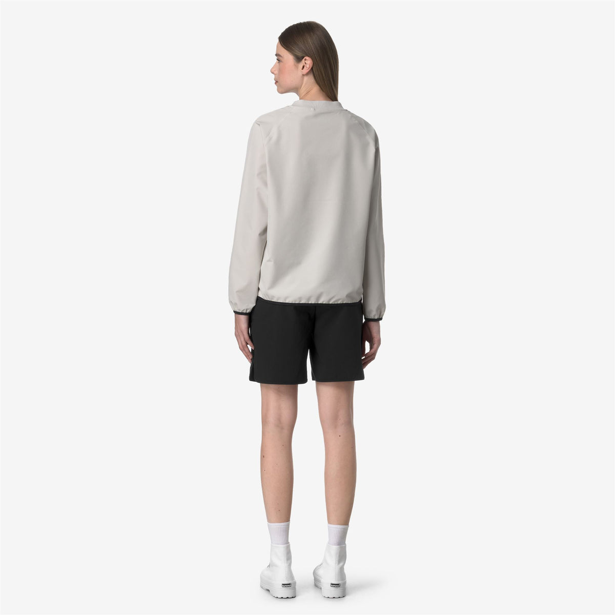 Shorts_WOMAN_HIKY_Sport Shorts_Black Pure - Commercial 6