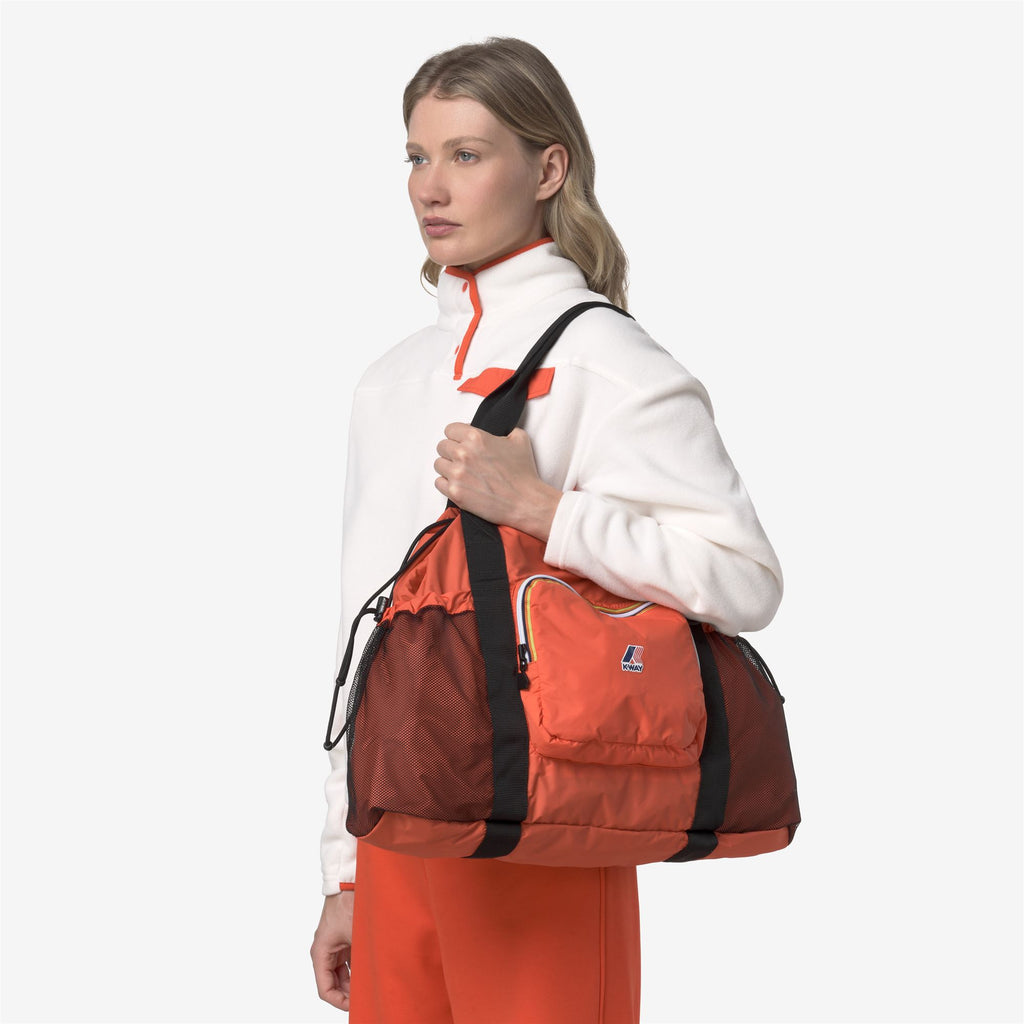 Bags_UNISEX_LE VRAI 4.0 JEANETTE_Tote Bag_Orange Fiesta - Commercial 5