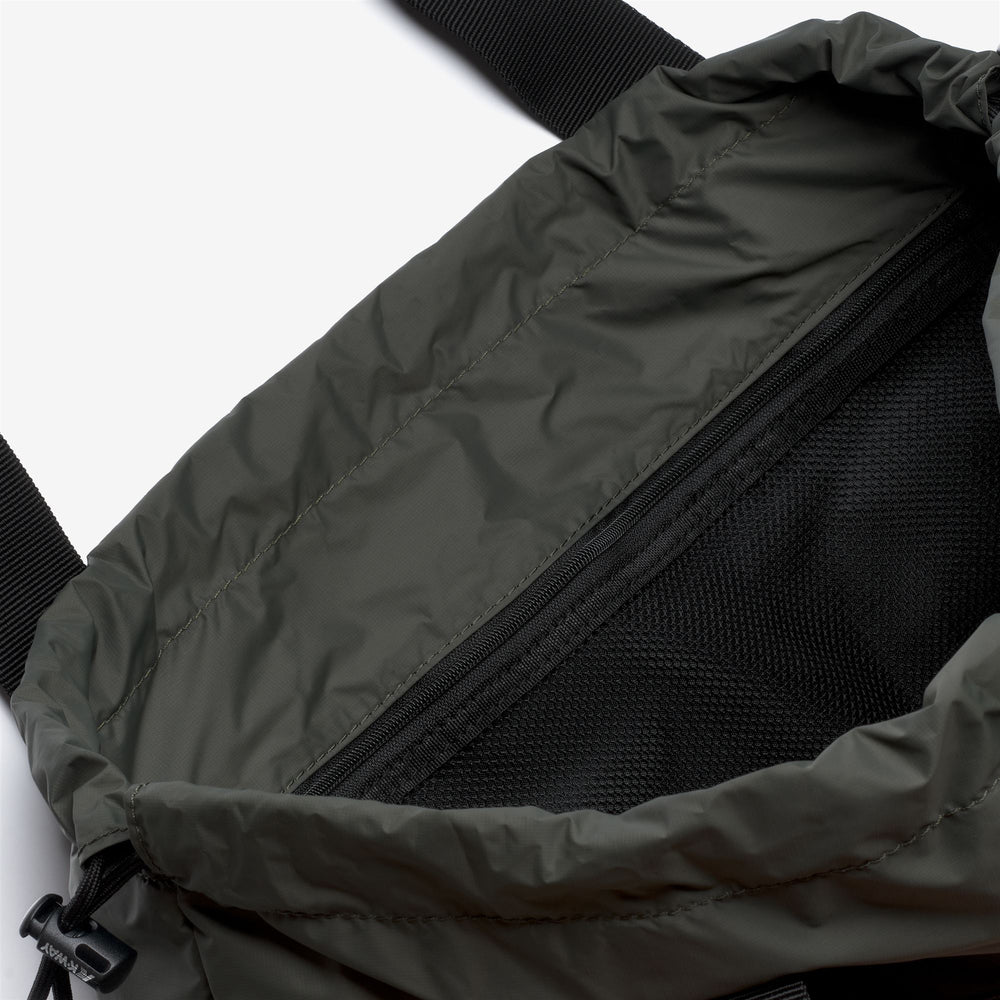 Bolsa de mano impermeable unisex verde con cierre ajustable y bolsillos 02