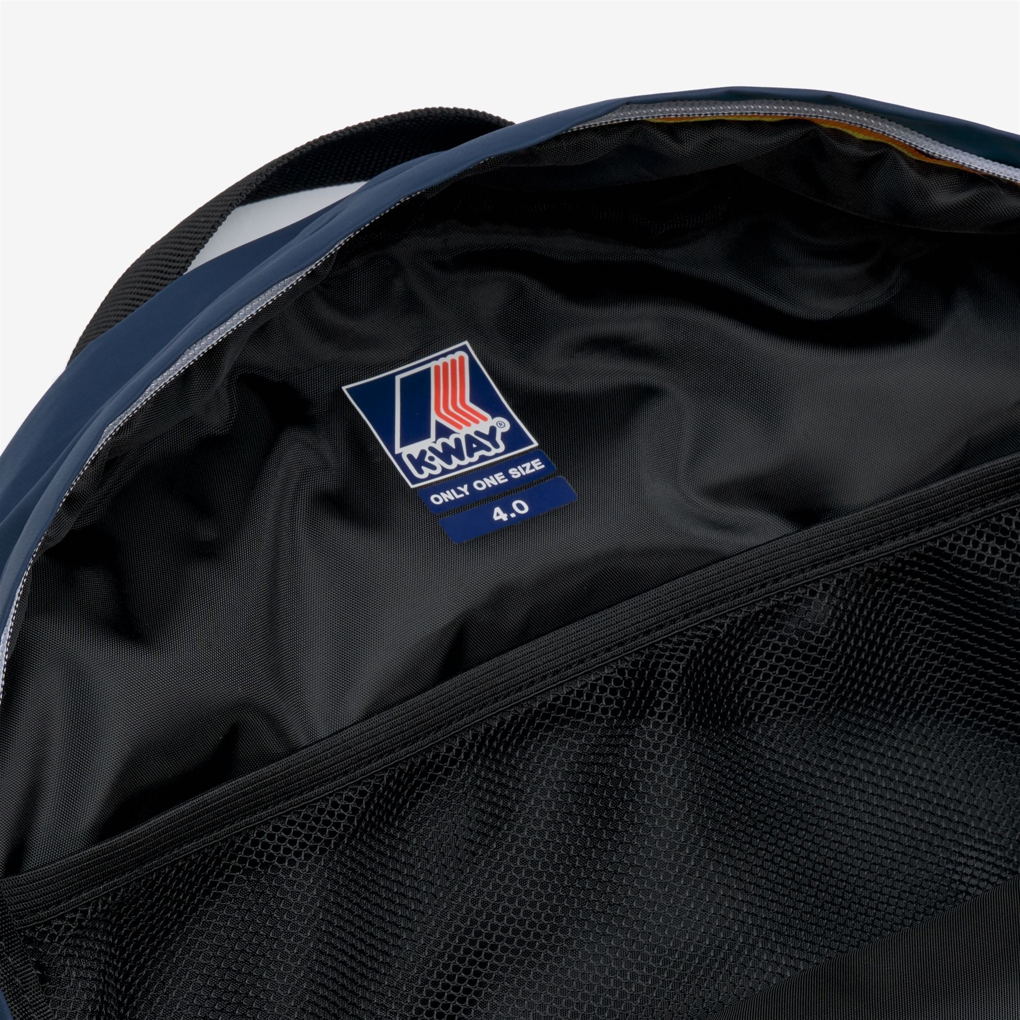 Bags_UNISEX_LE VRAI 4.0 MICHEL_Backpack_Blue Insignia - Commercial 3
