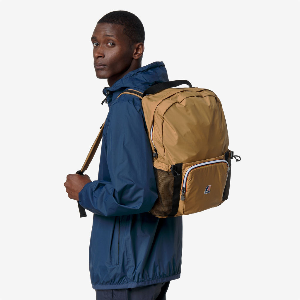 Bags_UNISEX_LE VRAI 4.0 MICHEL_Backpack_Brown Bistre - Commercial 5