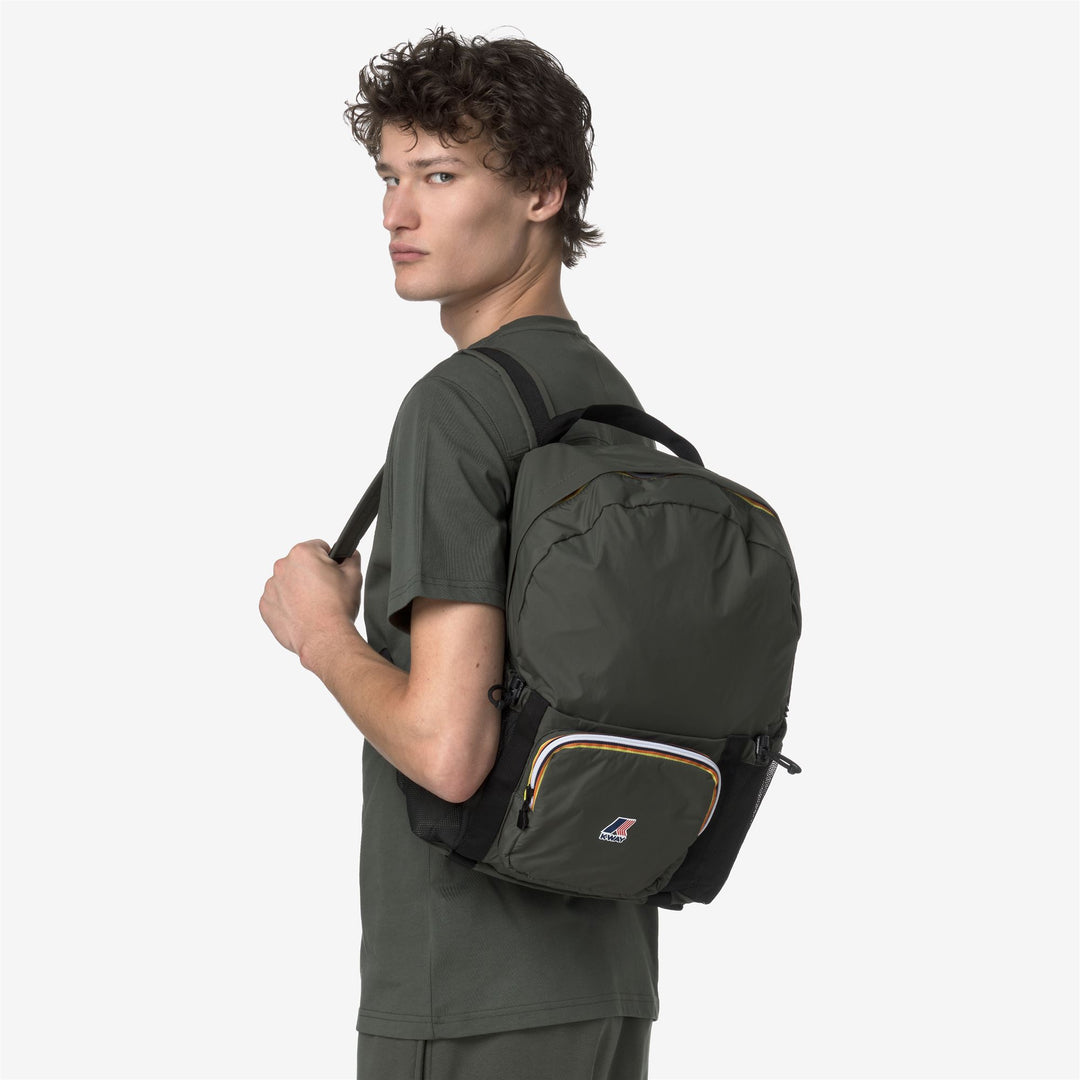 Zaino impermeabile unisex verde nerastro ripiegabile con tasche main