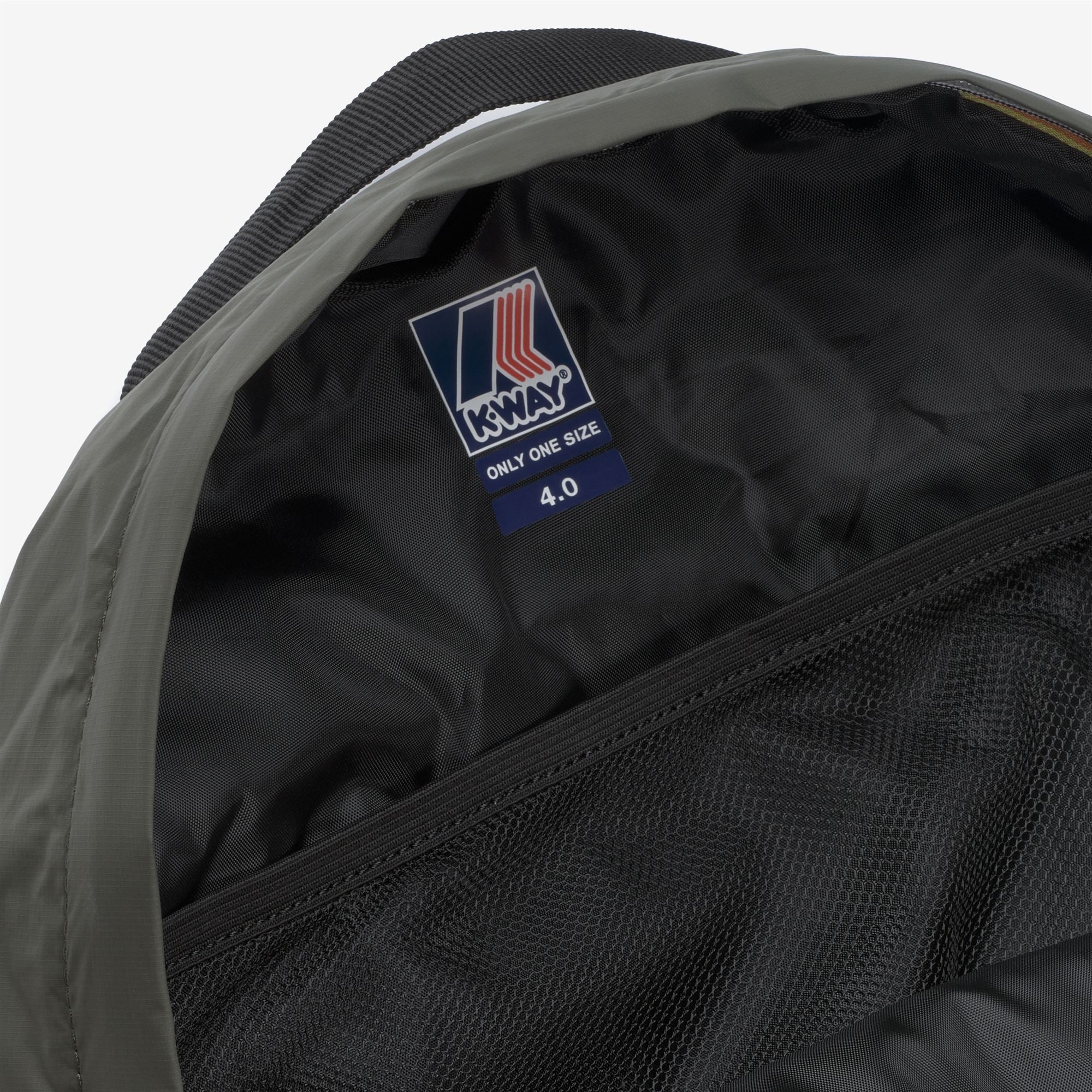 Bags_UNISEX_LE VRAI 4.0 MICHEL_Backpack_GREEN BLACKISH - Commercial 3