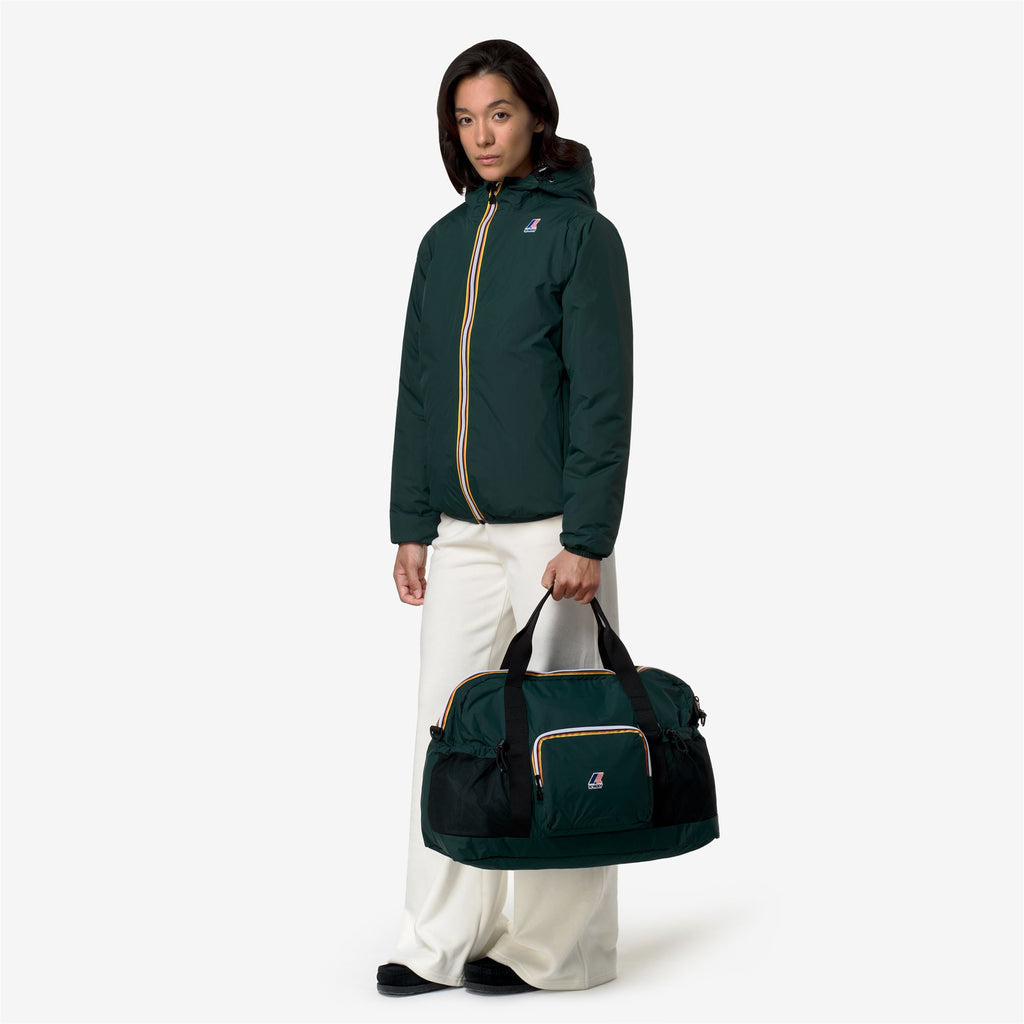 Bags_UNISEX_LE VRAI 4.0 MARCEL_Duffle_Green Dk Jungle - Commercial 6