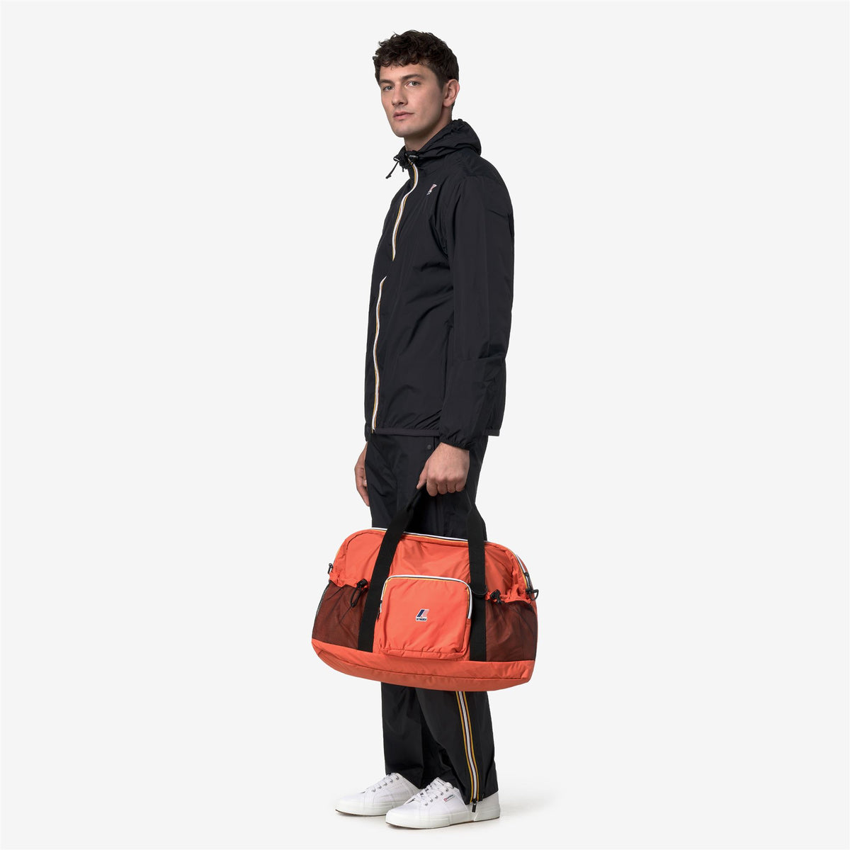 Bags_UNISEX_LE VRAI 4.0 MARCEL_Duffle_Orange Fiesta - Commercial 6