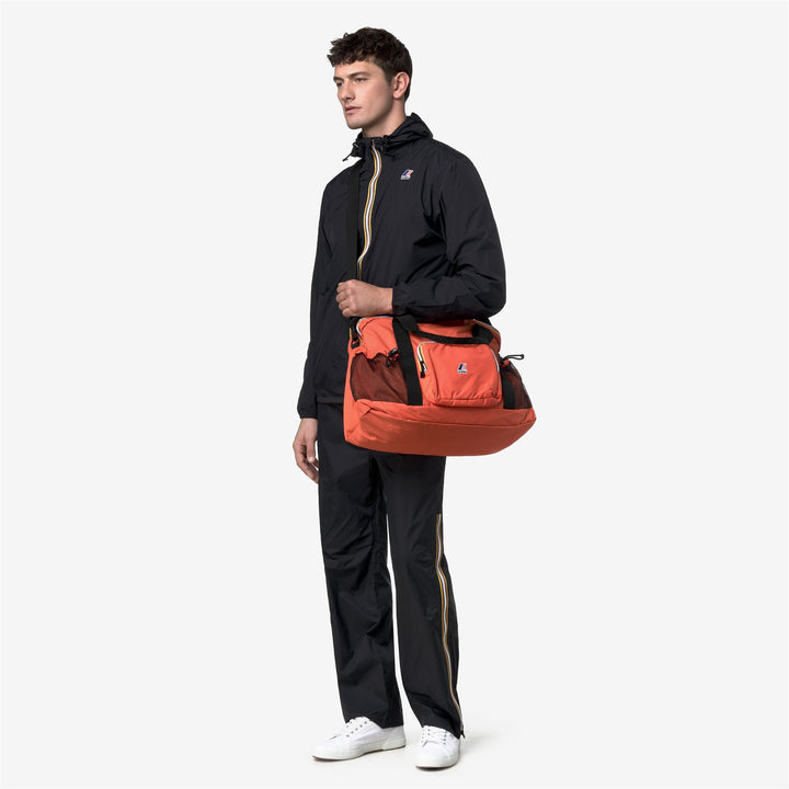 Borsone impermeabile unisex arancione con tasche multiple 5