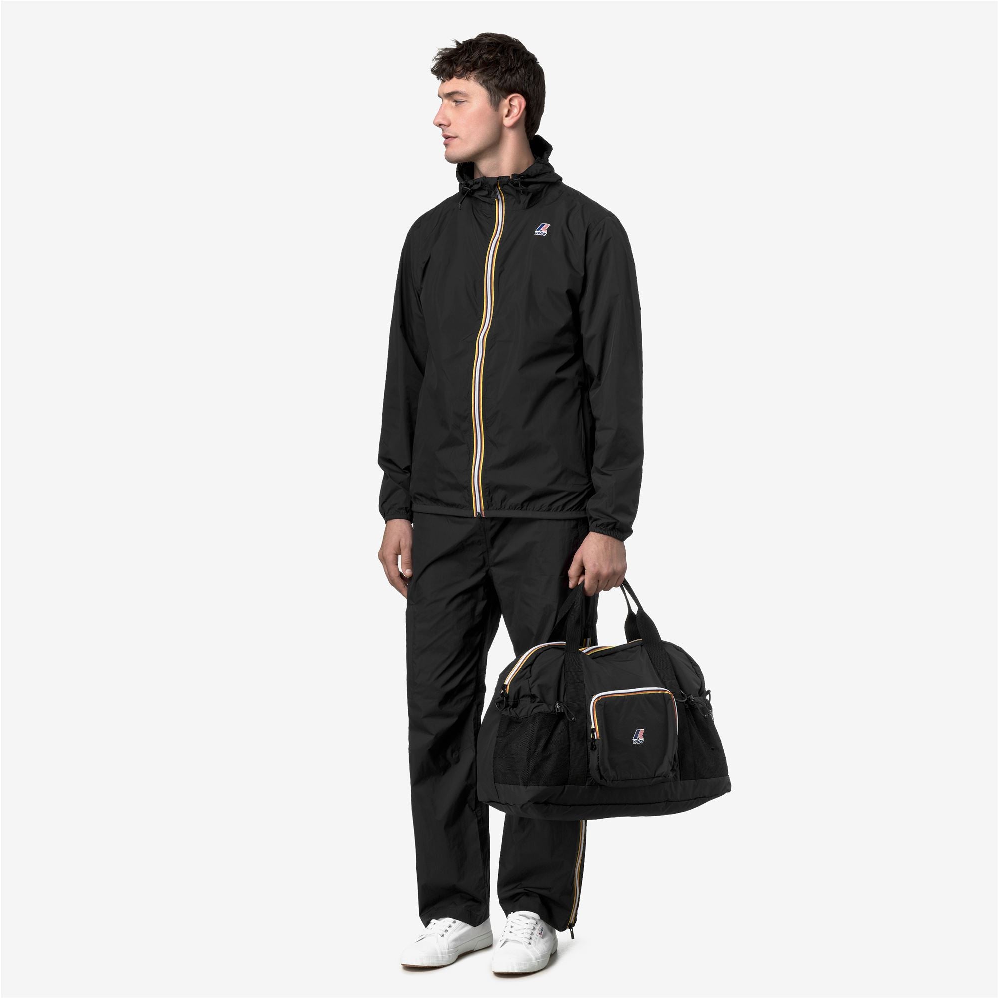 Bags_UNISEX_LE VRAI 4.0 MARCEL_Duffle_Black Pure - Commercial 6