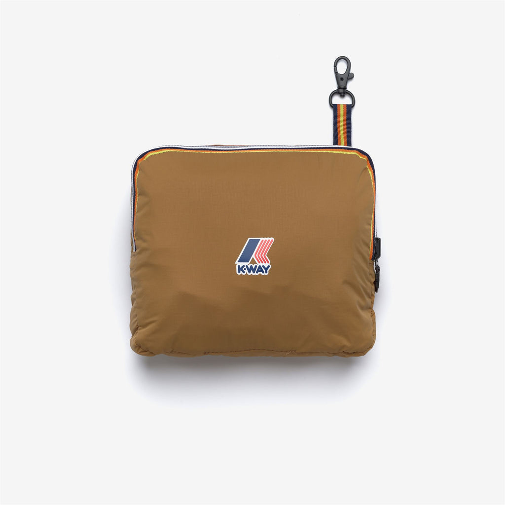 Bags_Unisex_LE VRAI 4.0 MARCEL_Duffle_Brown Bistre - Commercial 4