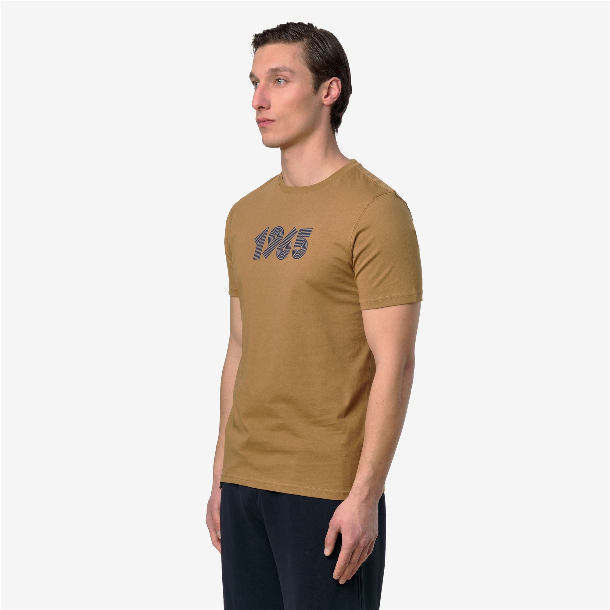 T-Shirts & Top_UNISEX_LEONIDE 1965 PRINT_T-Shirt_Brown Bistre - Commercial 5