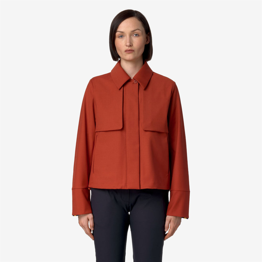 Jackets_WOMAN_ISARTHE TECH WOOL BLEND_Short_Red Pompeian - Blue Depth - Commercial 4