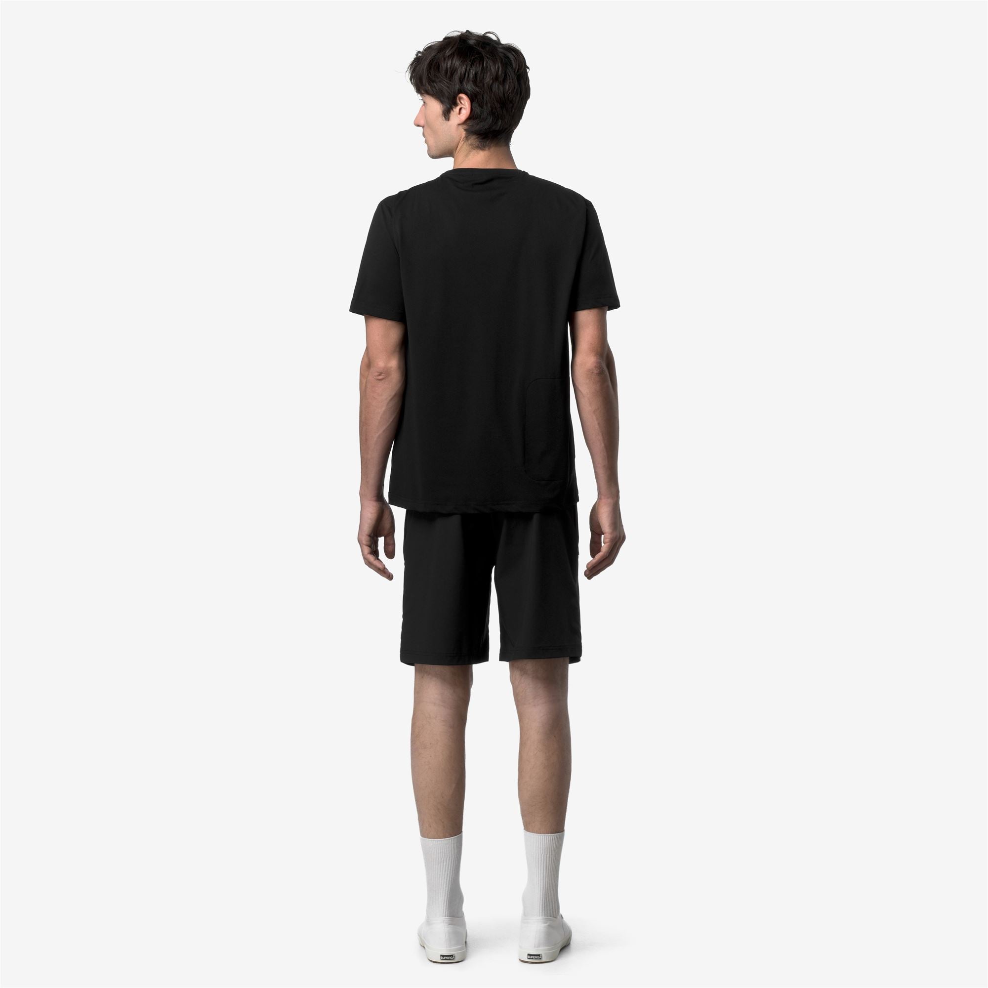 T-Shirts & Top_Unisex_SERGINE TRAVEL_T-Shirt_Black Pure - Commercial 6