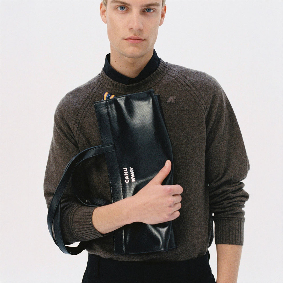 Borsa baguette unisex nera in tela PVC impermeabile main