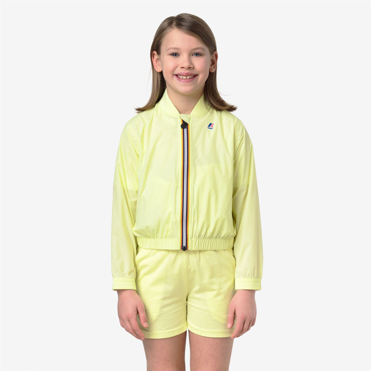 Jackets_GIRL_P. LE VRAI 4.0 AZELIE_Short_Yellow Lime - Commercial 4