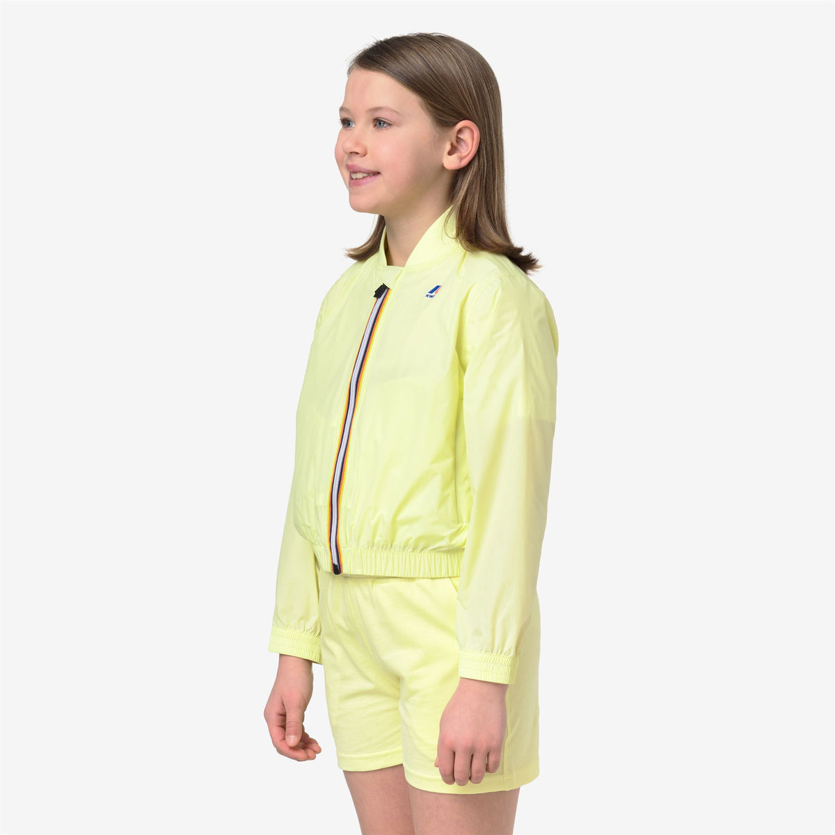 Jackets_GIRL_P. LE VRAI 4.0 AZELIE_Short_Yellow Lime - Commercial 5