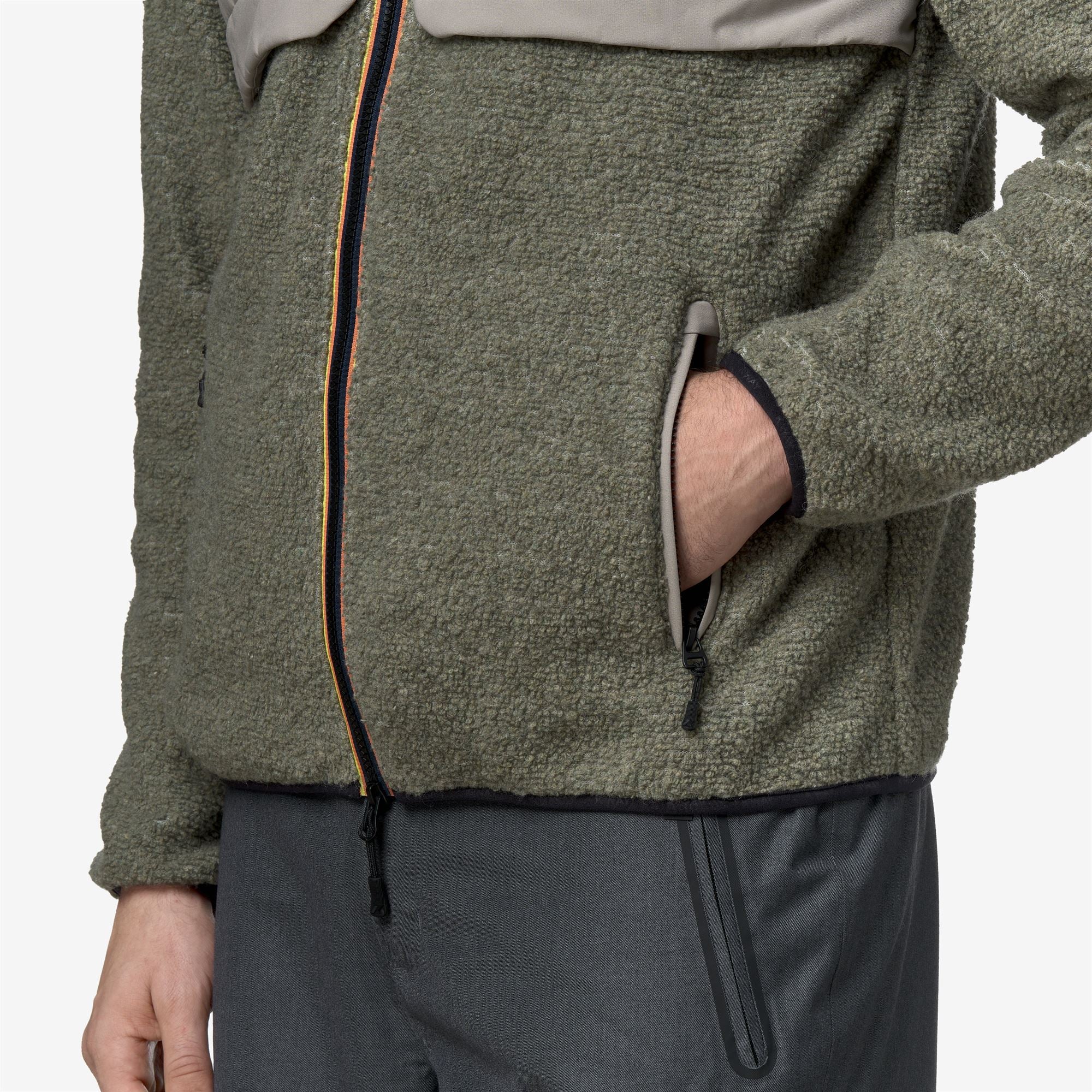 Fleece_MAN_BAUGES W POLAR_Jacket_Green Oak - Commercial 7