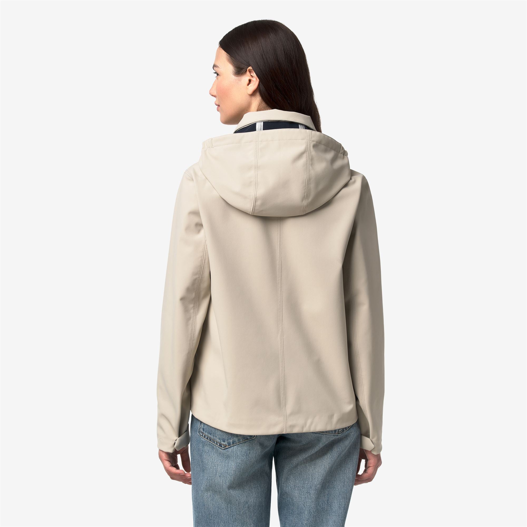 Jackets_Woman_BLEIZOU BONDED_Mid_Beige Cashmere - Blue Depth - Commercial 6