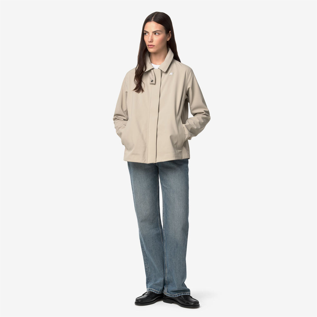 Jackets_Woman_BLEIZOU BONDED_Mid_Beige Cashmere - Blue Depth - Commercial 7