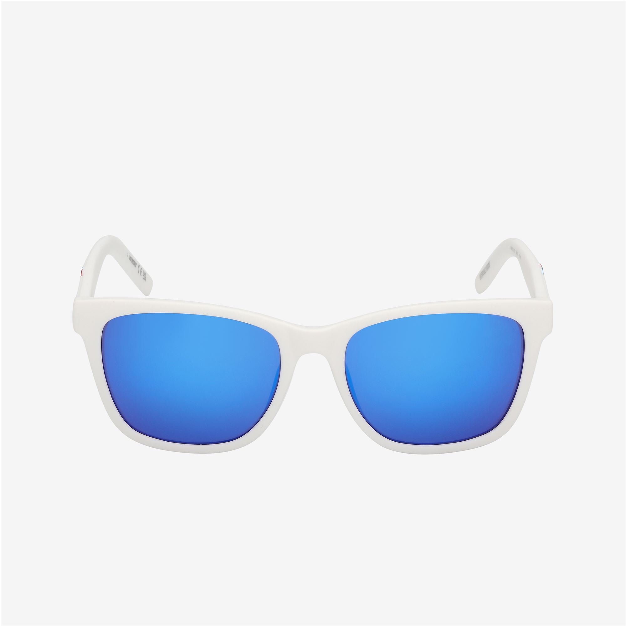Glasses_WOMAN_KW0014_Sunglasses_21X BM3 - Commercial 1