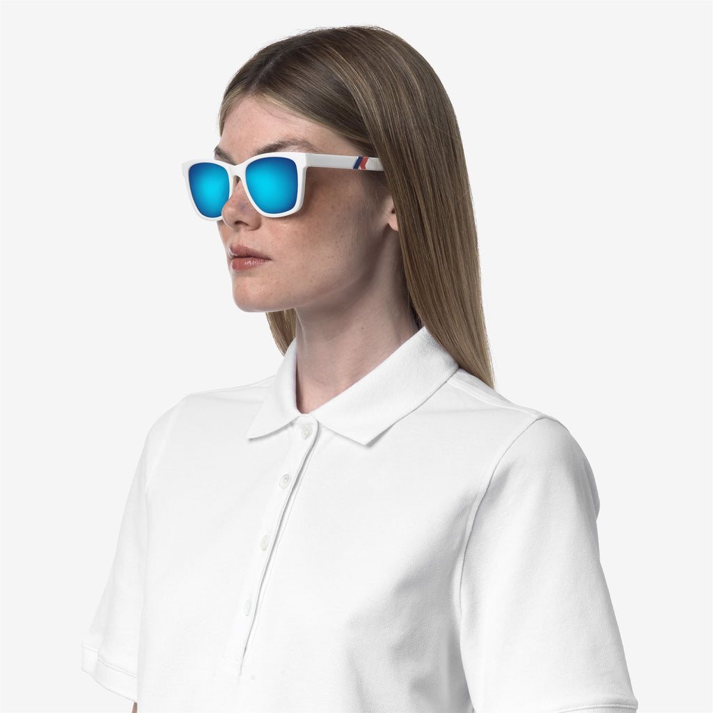 Glasses_WOMAN_KW0014_Sunglasses_21X BM3 - Commercial 5