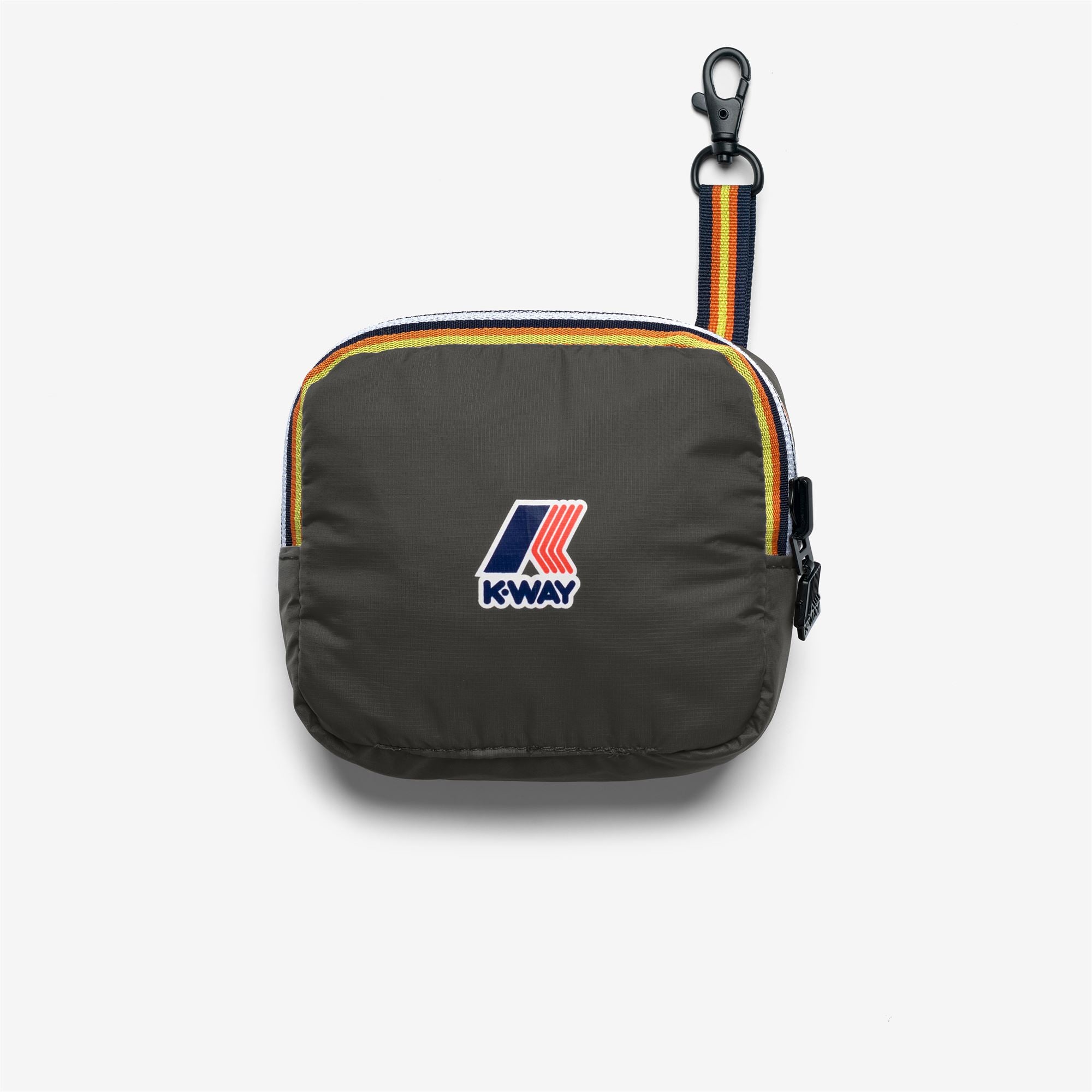 Bags_UNISEX_LE VRAI 4.0 VICT_Shopping Bag_GREEN BLACKISH - Commercial 2