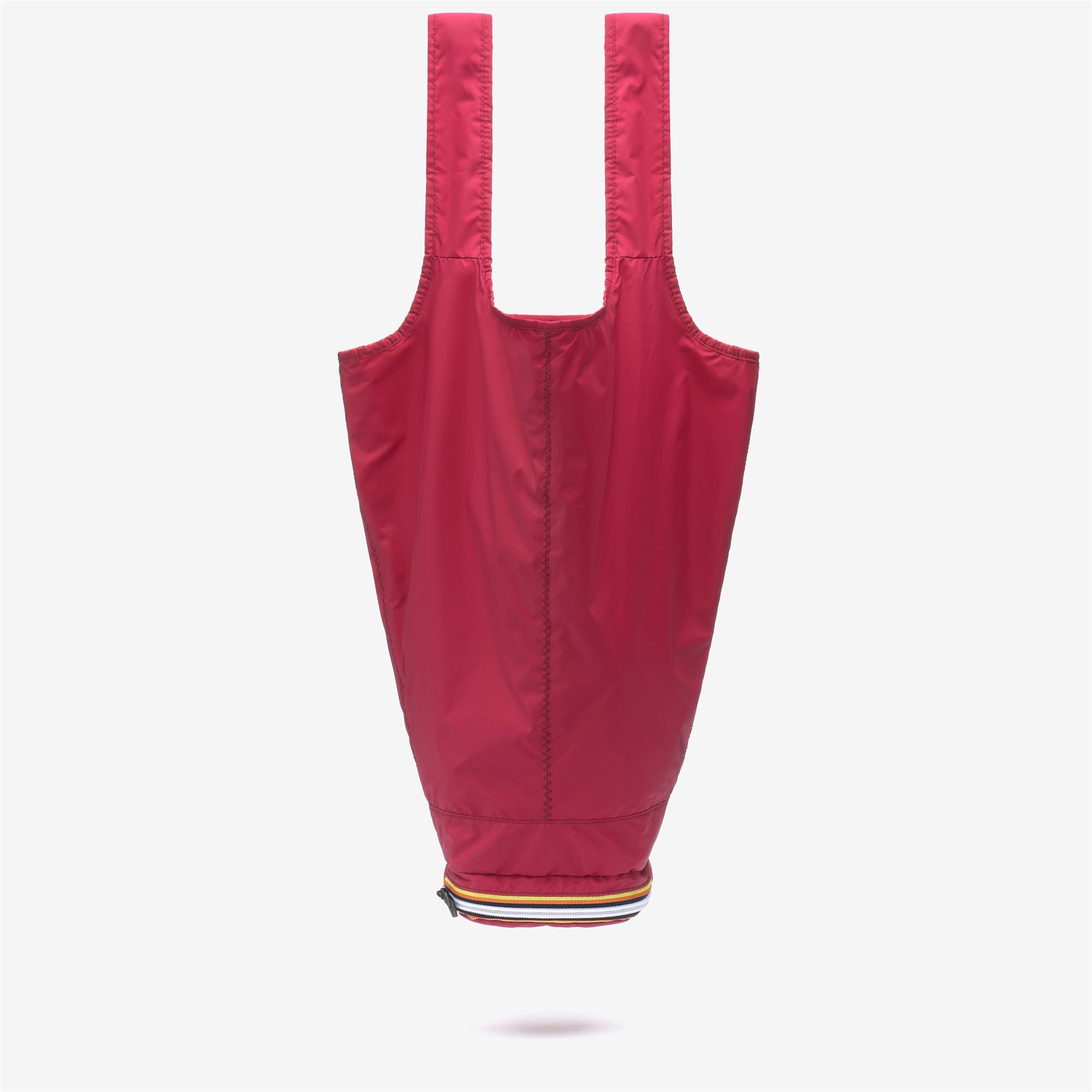 Bags_UNISEX_LE VRAI 4.0 VICT_Shopping Bag_Red Cerise - Commercial 1