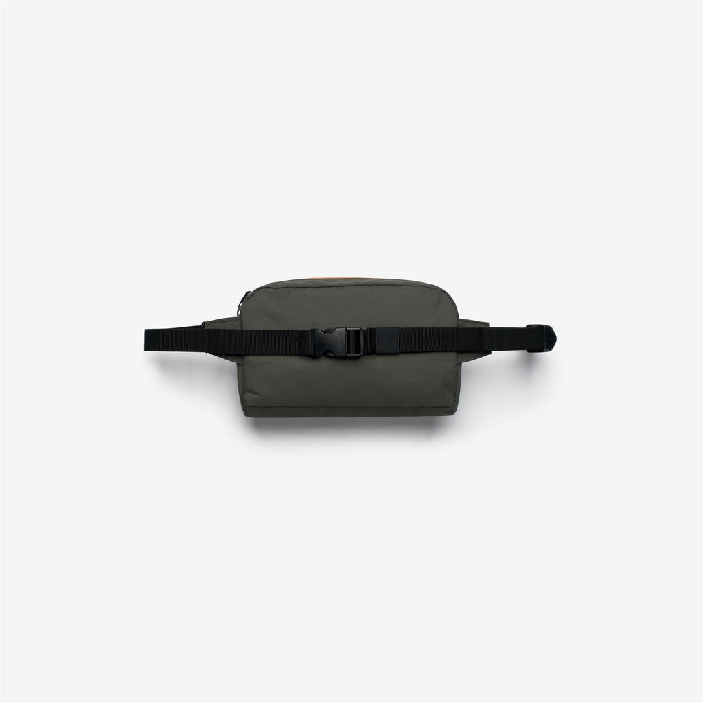 Bags_UNISEX_LE VRAI 4.0 SYL_Waist Bag_GREEN BLACKISH - Commercial 2