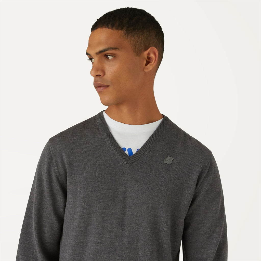 Knitwear_MAN_ANTOINE MERINO_Pull Over_Grey Md Mel - Grey Md Steel - Commercial 7