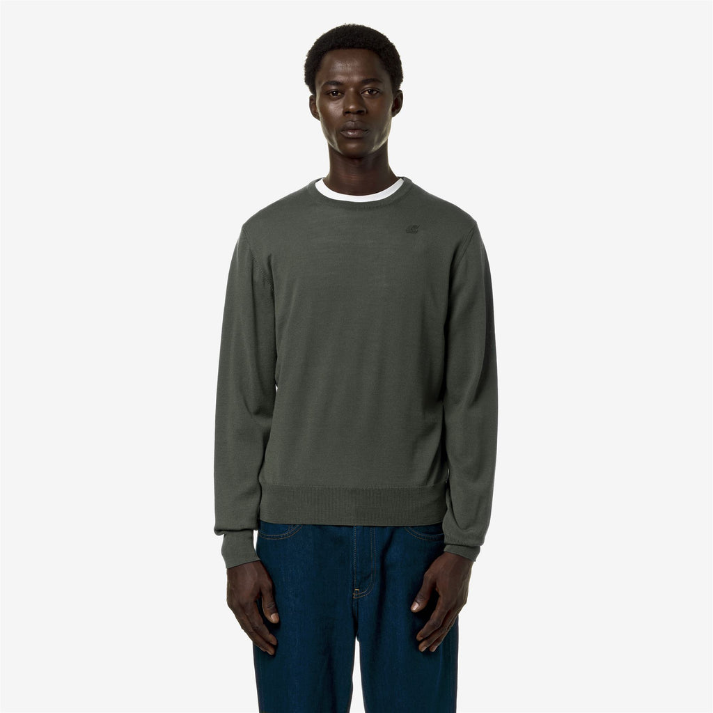 Knitwear_MAN_SEBASTIEN MERINO_Pull Over_GREEN BLACKISH - Commercial 4