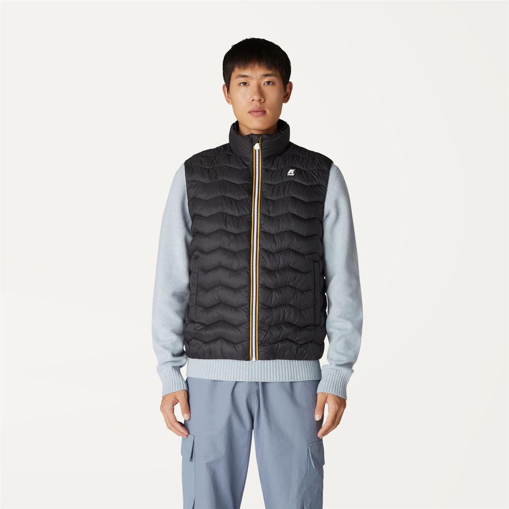 Jackets_MAN_VALEN QUILTED WARM_Vest_Black Pure - Commercial 4