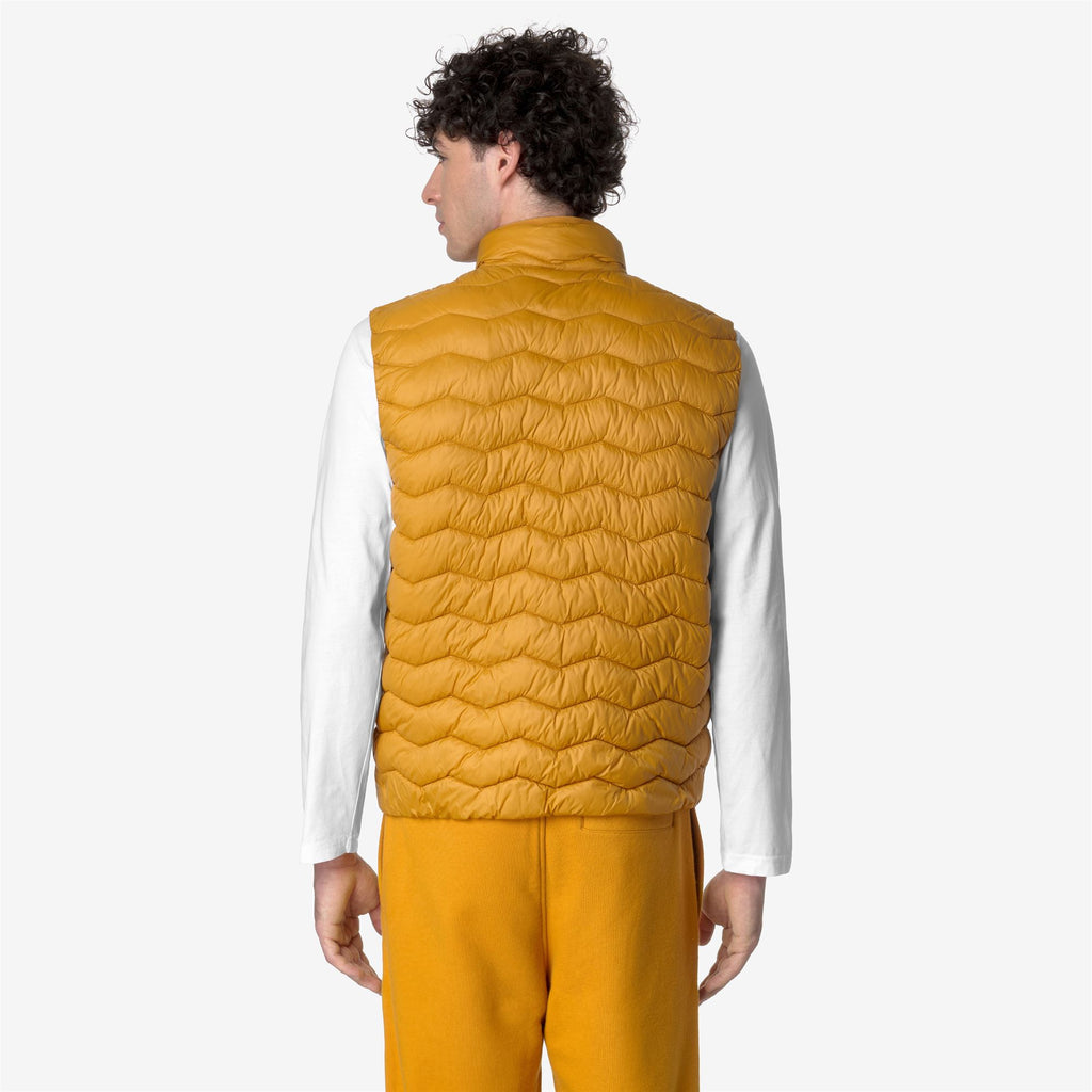 Jackets_MAN_VALEN QUILTED WARM_Vest_Yellow Inca - Commercial 6