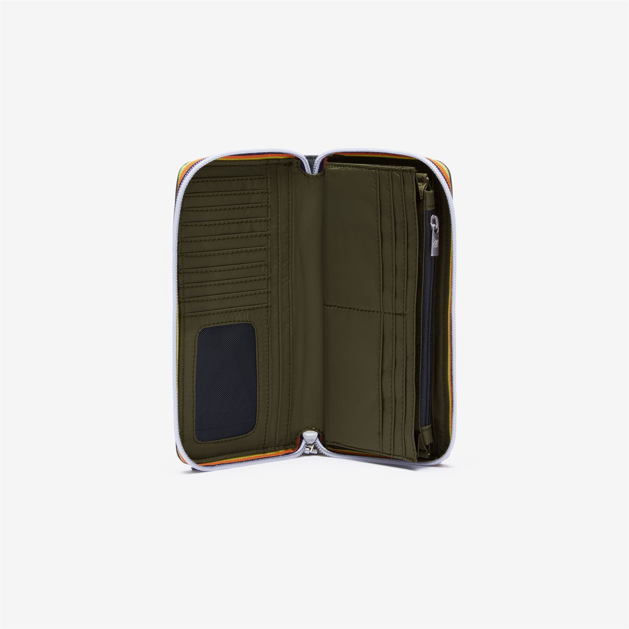 Small Accessories_UNISEX_FLUY_Wallet_GREEN BLACKISH - Commercial 3