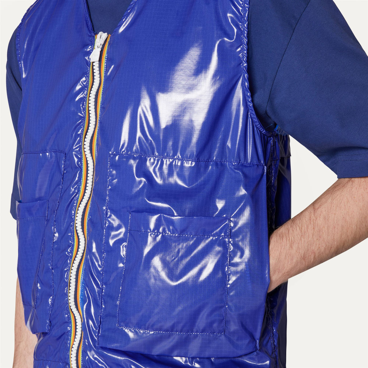 Jackets_UNISEX_BARNEL LIGHT GLASS RIPSTOP_Vest_Blue Royal - Commercial 7