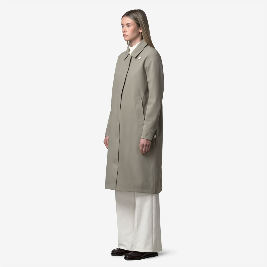 Chaqueta impermeable de longitud media para mujer de Green Oak main