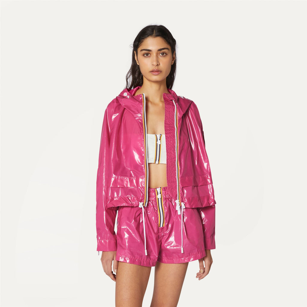 Jackets_WOMAN_CROPEL LIGHT GLASS RIPSTOP_Short_Pink Peacock - Commercial 4