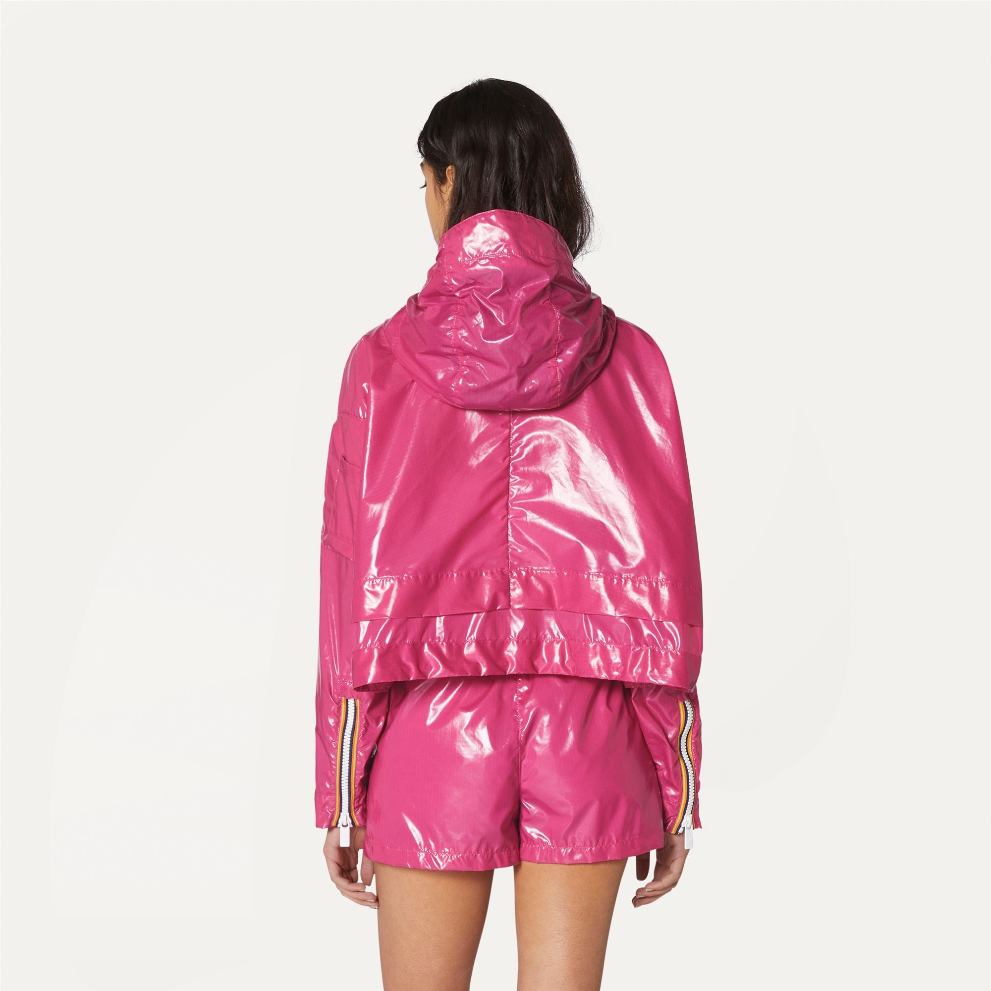 Jackets_WOMAN_CROPEL LIGHT GLASS RIPSTOP_Short_Pink Peacock - Commercial 6
