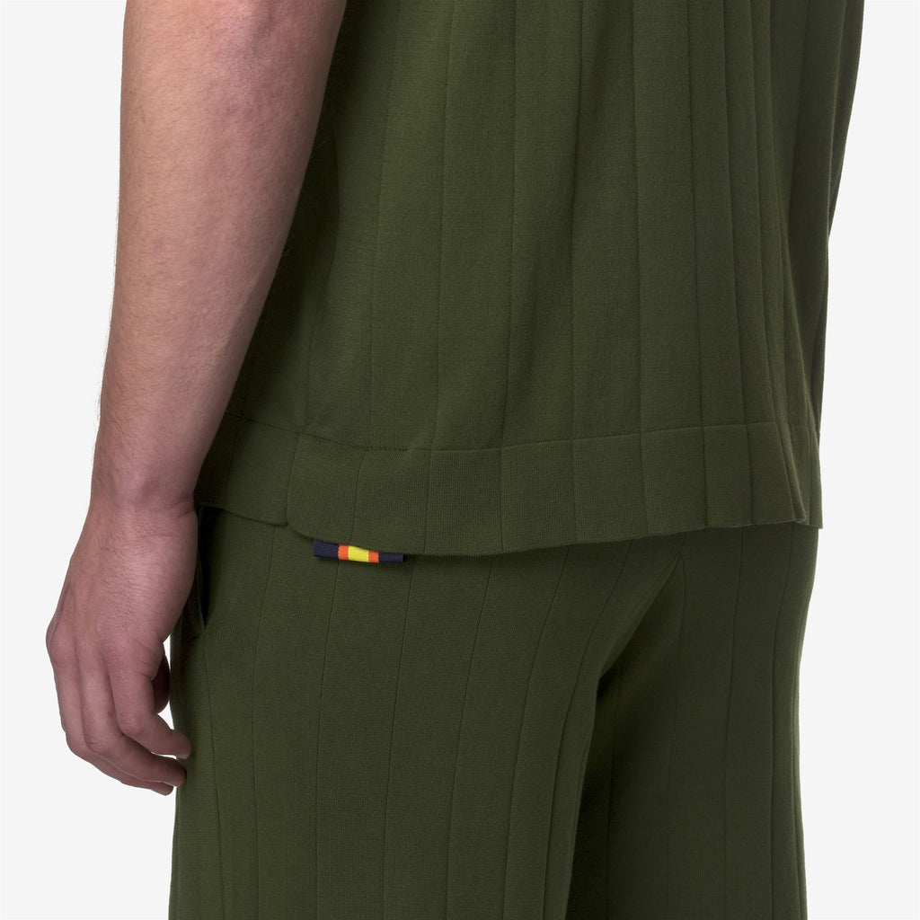 Knitwear_UNISEX_PLEYNEL KNITTED_Polo_GREEN SPHAGNUM - Commercial 7