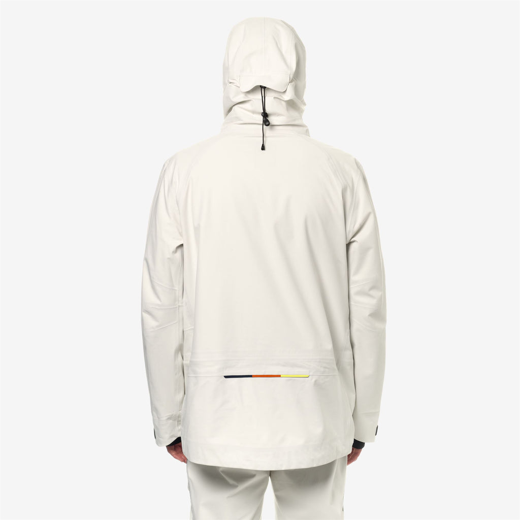 Jackets_Man_BOZEL 3 LAYERS - SHELL JACKET_Mid_White Gardenia - Commercial 6
