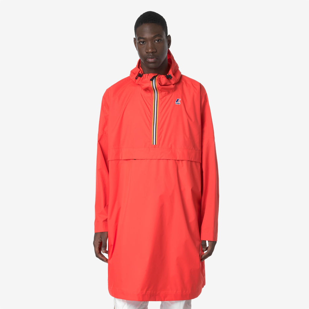 Jackets_UNISEX_LE VRAI 4.0 FORTUNE_Poncho_Red Papavero - Commercial 4