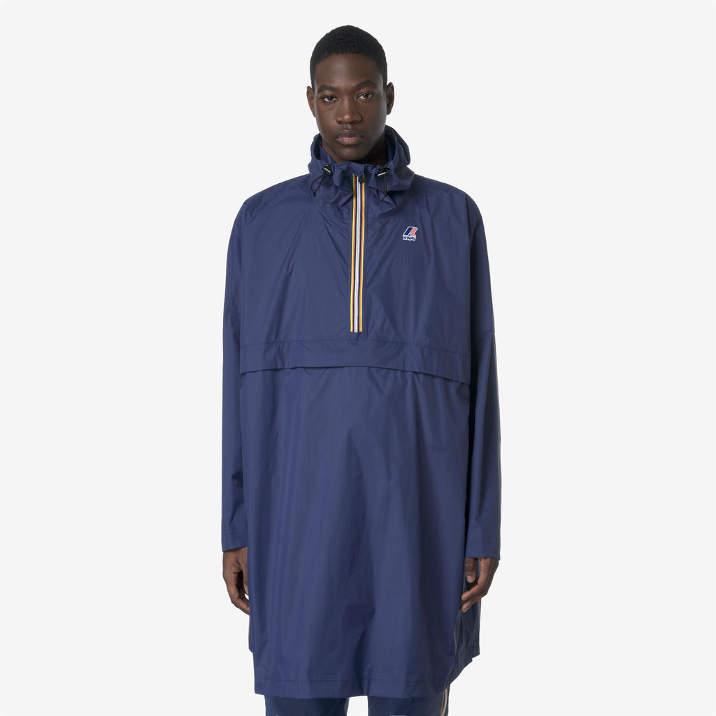 Jackets_UNISEX_LE VRAI 4.0 FORTUNE_Poncho_Blue Deep Cobalt - Commercial 4