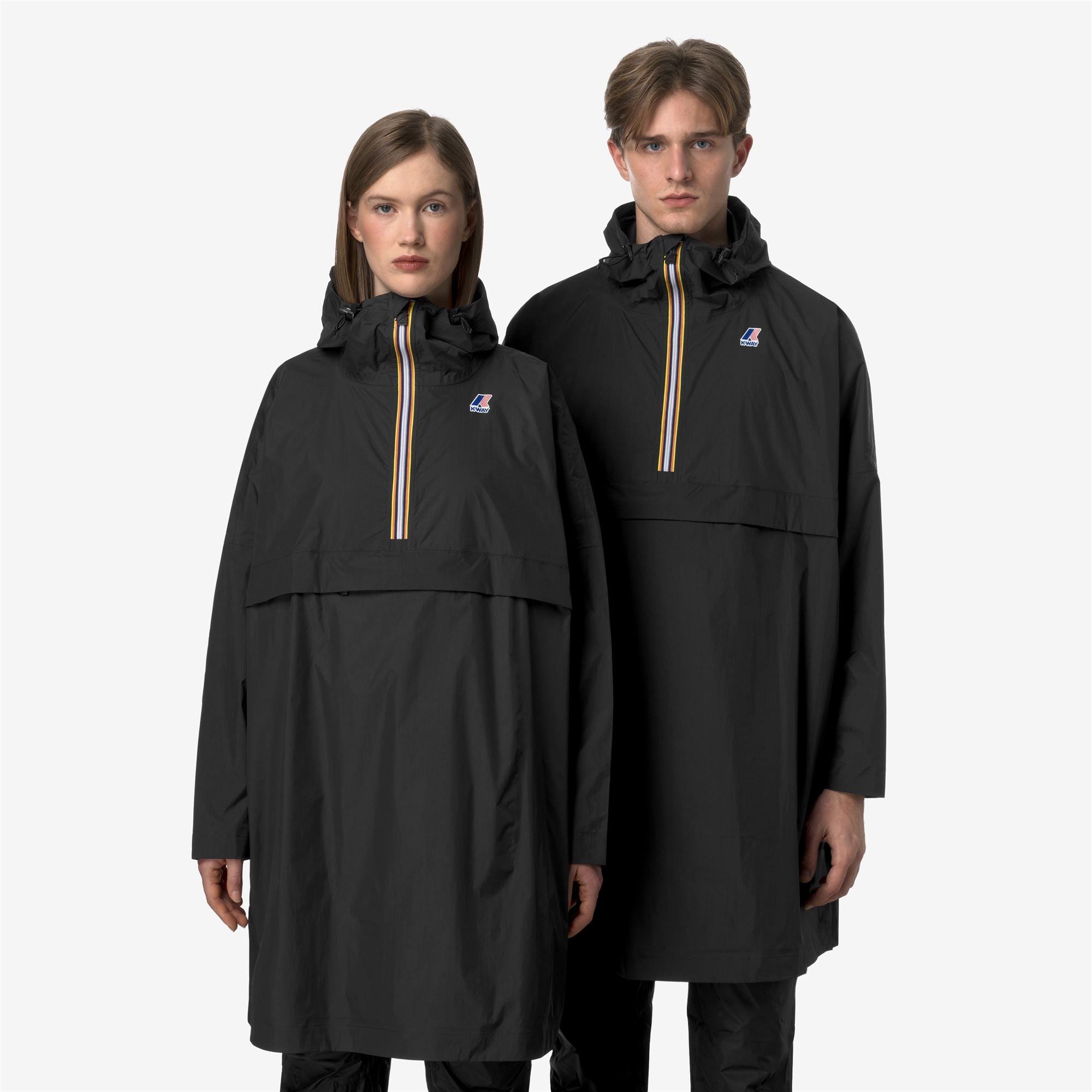 Jackets Unisex LE VRAI 4.0 FORTUNE PONCHO BLACK PURE
