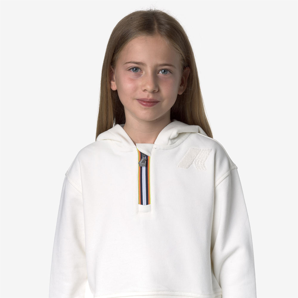 Sudadera con capucha polar blanca para niña para otoño e invierno 02