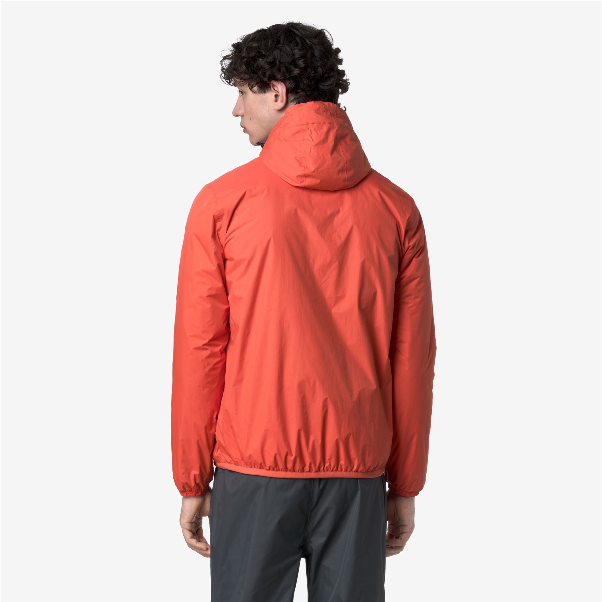 Jackets_UNISEX_LE VRAI 4.0 CLAUDE WARM_Mid_Orange Fiesta - Commercial 6