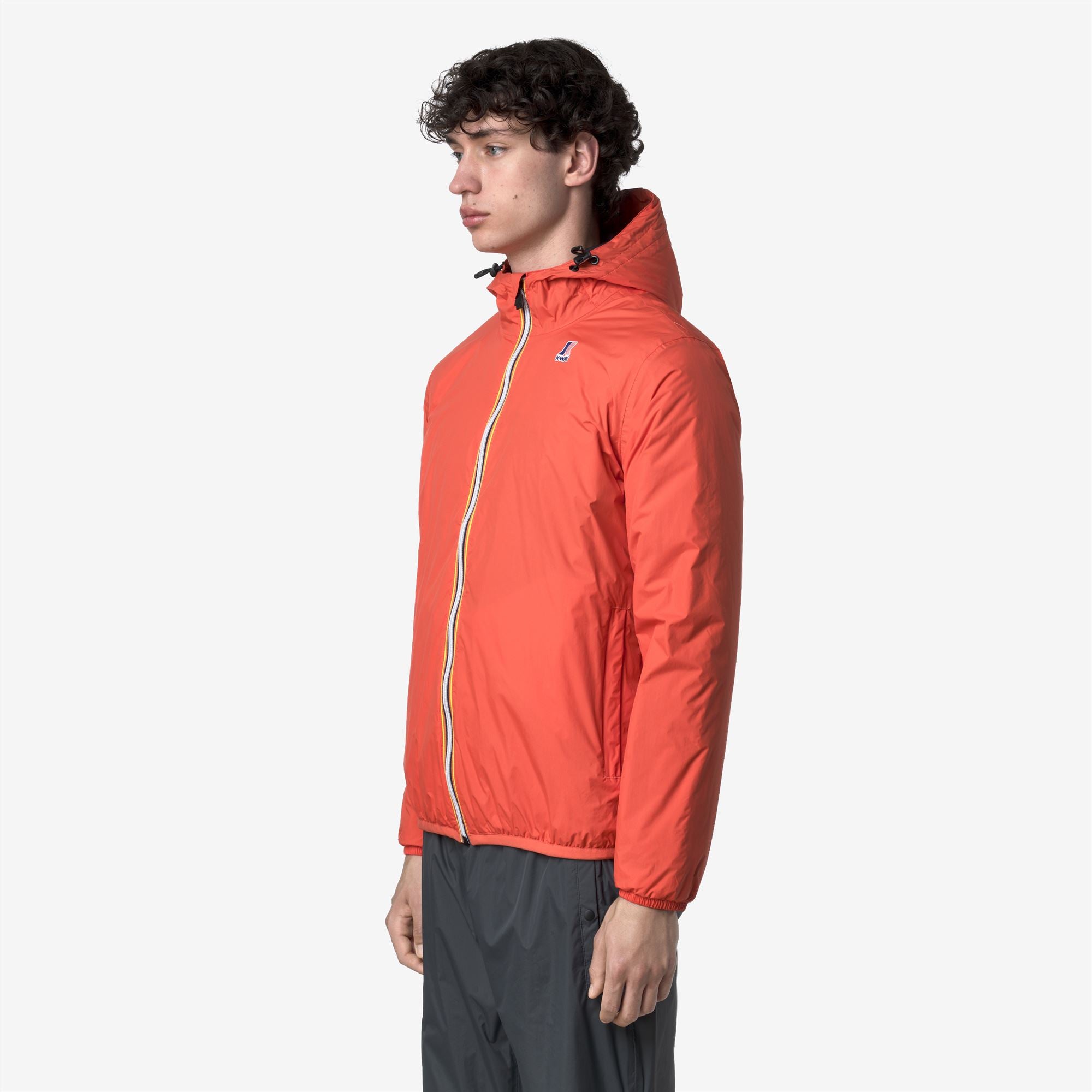 Jackets_UNISEX_LE VRAI 4.0 CLAUDE WARM_Mid_Orange Fiesta - Commercial 5