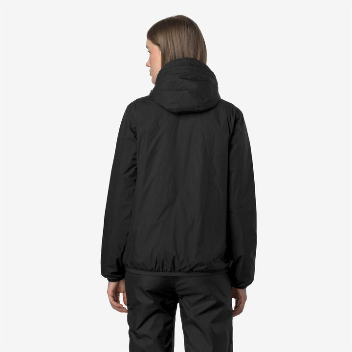 Giacca Mid Calda Unisex Nera Grigia con Materiali Riciclati e Isolamento 6