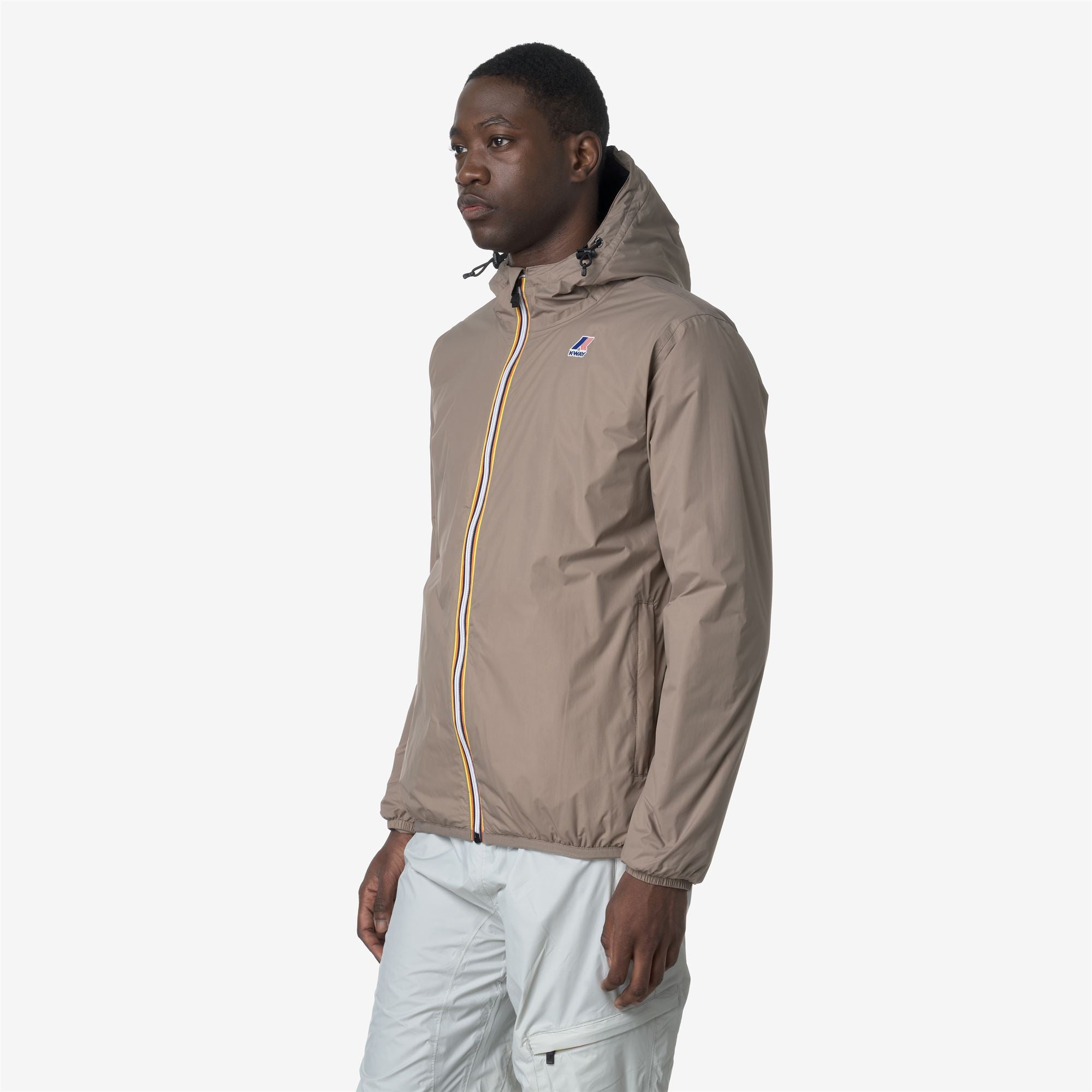Jackets_UNISEX_LE VRAI 4.0 CLAUDE WARM_Mid_Beige Taupe - Commercial 4