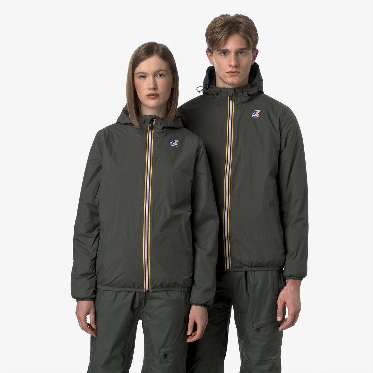 Jackets_UNISEX_LE VRAI 4.0 CLAUDE WARM_Mid_GREEN BLACKISH - Commercial 1