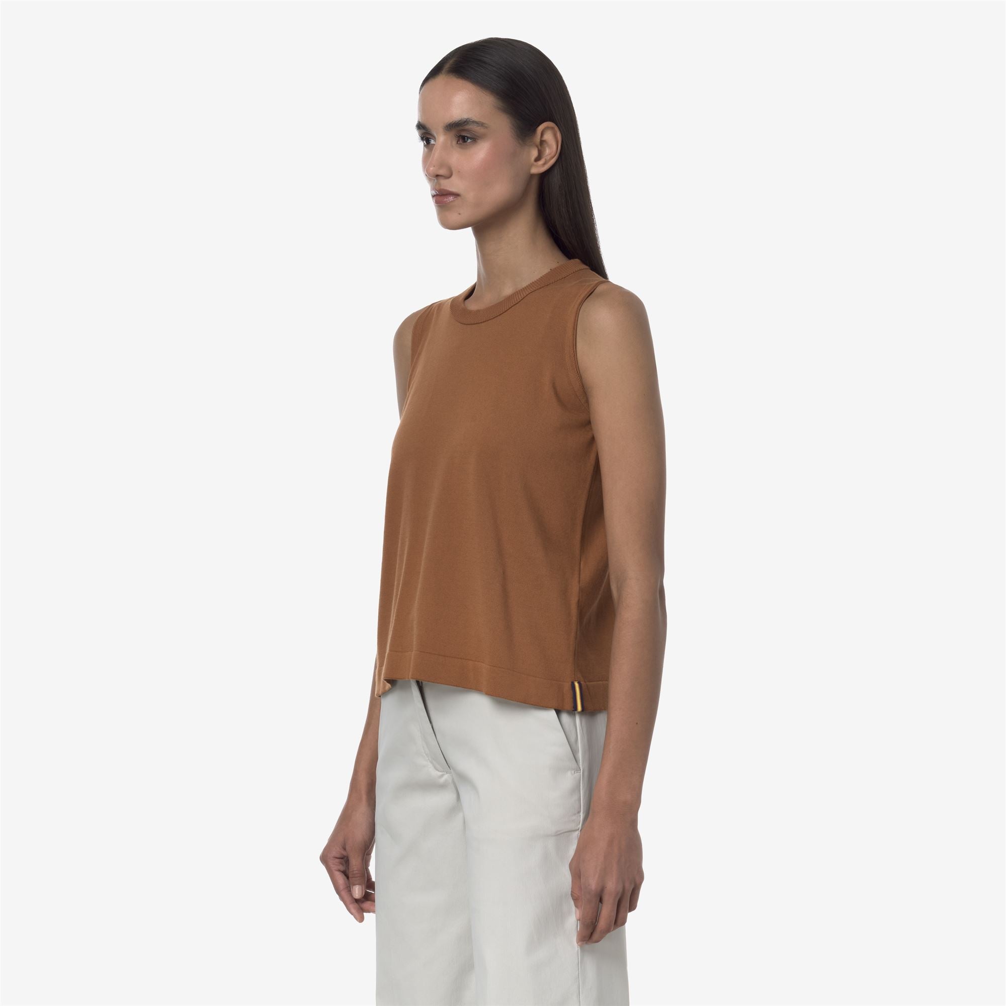 Knitwear_WOMAN_GERI_Vest_Brown Bran - Commercial 5