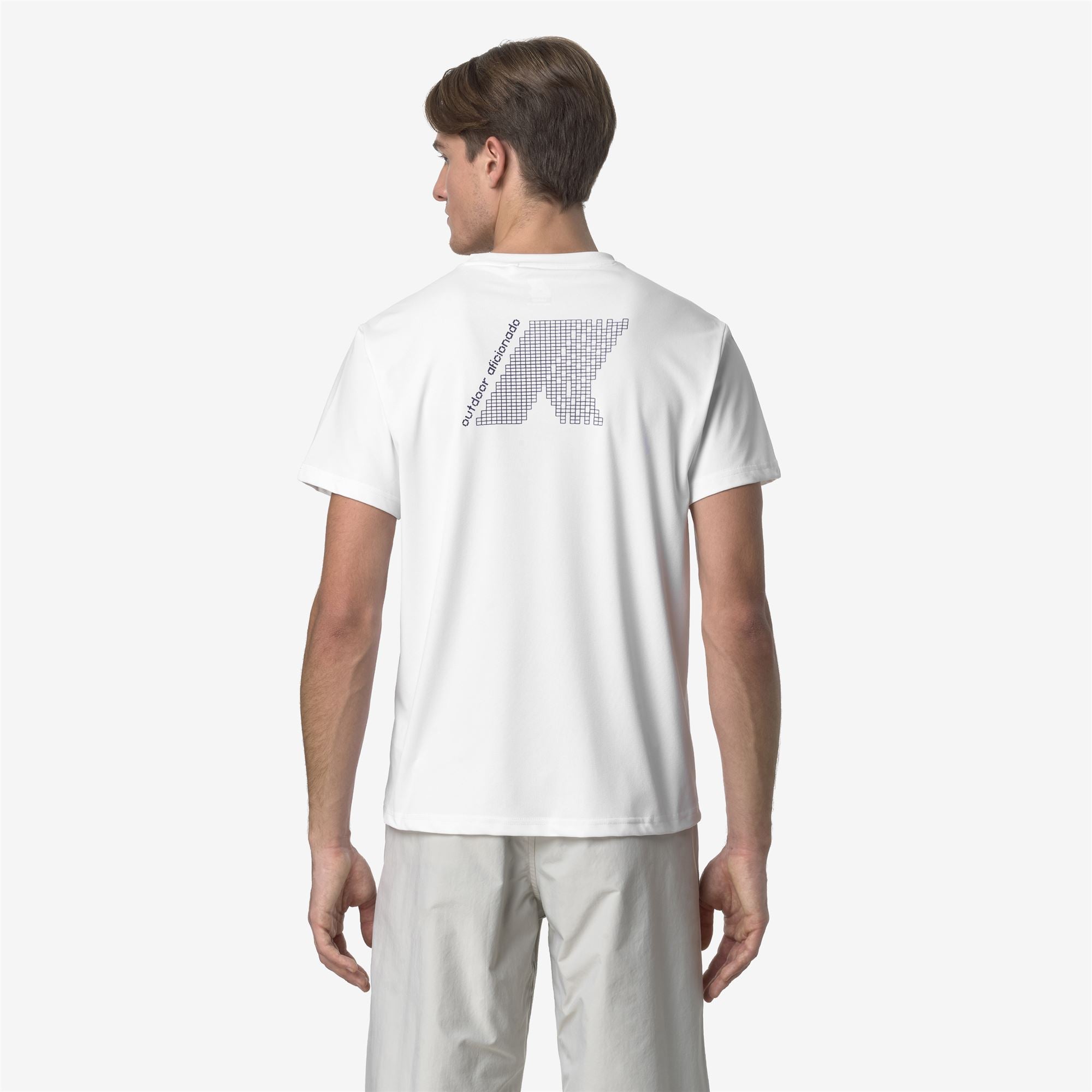 T-Shirts & Top_MAN_GRAPHITE_T-Shirt_White - Commercial 6