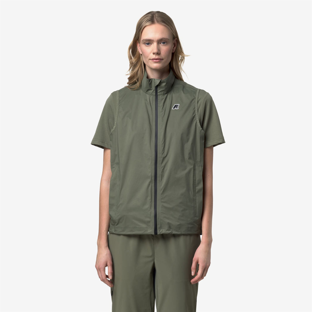 Jackets_Unisex_CROIXER TRAVEL_Vest_Green Lichen - Commercial 4